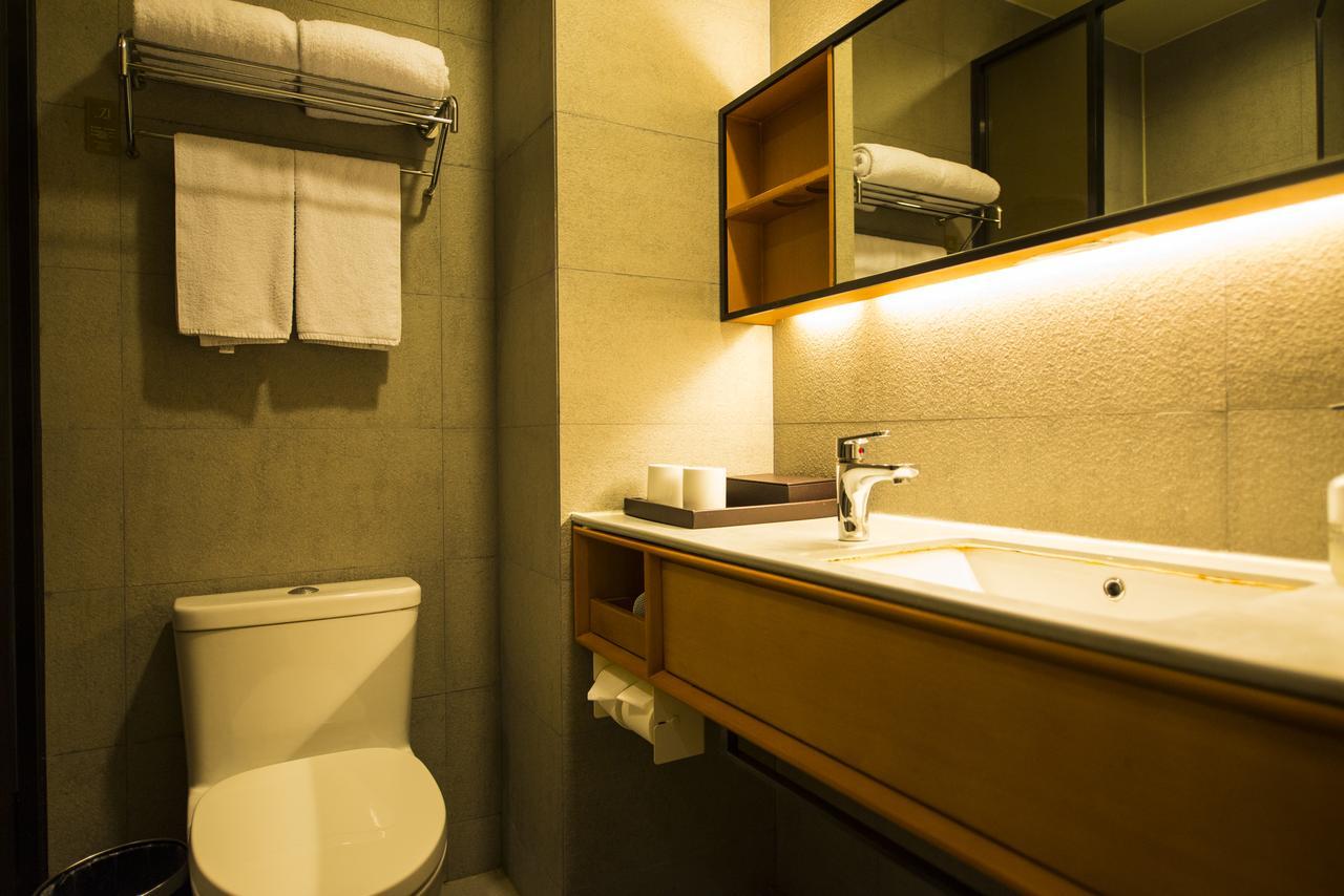 Ji Hotel Shanghai Hongqiao Airport Huqingping Highway Екстериор снимка