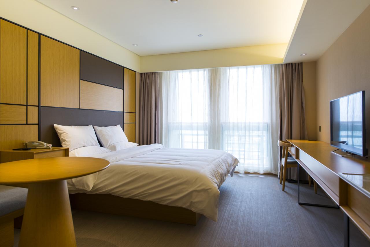 Ji Hotel Shanghai Hongqiao Airport Huqingping Highway Екстериор снимка